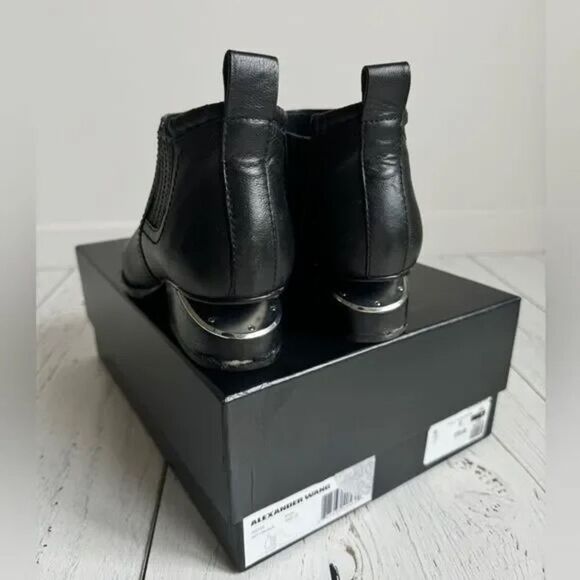 Alexander Wang - Kori Tumbled Leather Booties - Picture 4 of 8